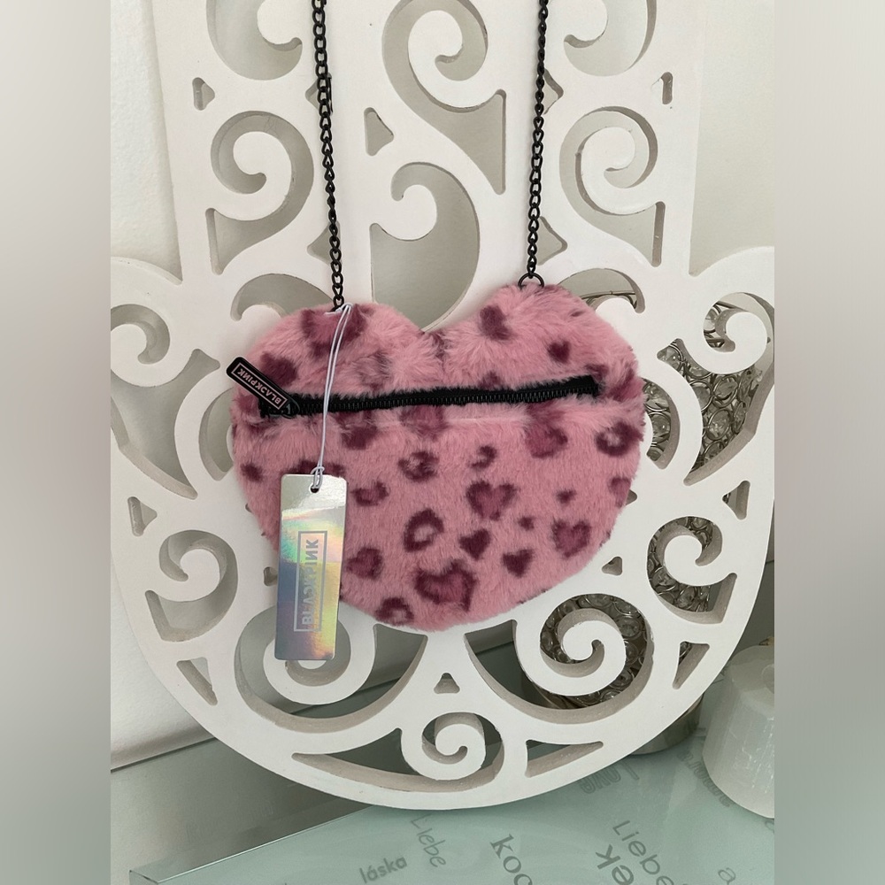 BLACKPINK CROSSBODY BAG - Picture 2 of 6